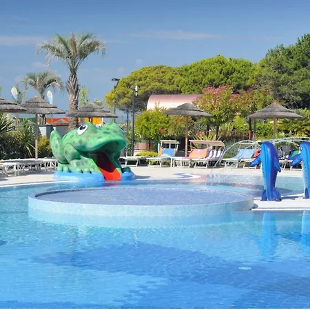 Peaceful Flat Next To The With Balcony Bibione