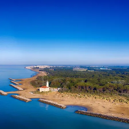 Peaceful Flat Next To The With Balcony Lejlighed Bibione